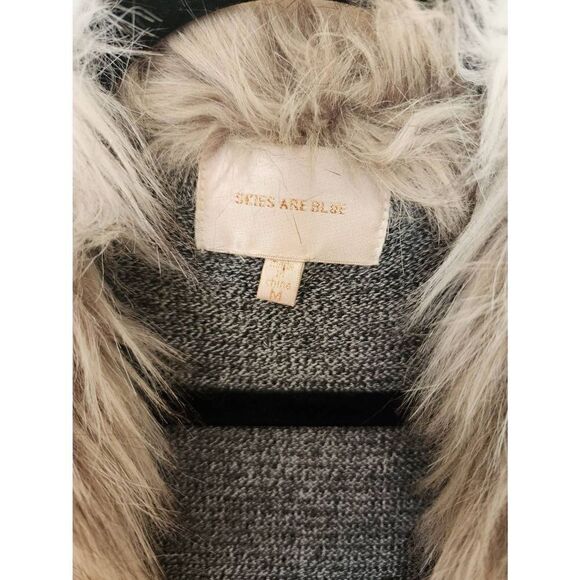 Skies Are Blue faux fur sweater vest grey size medium - Picture 4 of 9